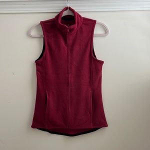 NWT, Cuddl Duds, Fleece Zip Vest w/ Stretch